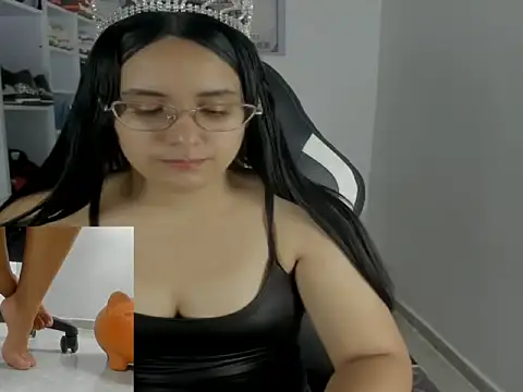 queen findom1 online show from December 2025 05:38:02 AM