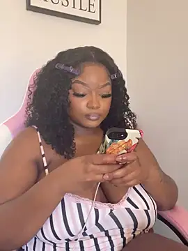 Fxncymuse online show from March 2026 01:54:02 PM