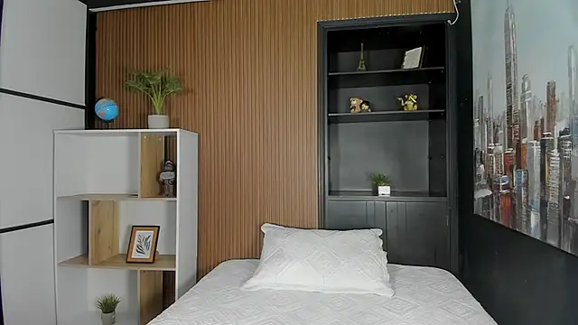 ZarinaWynne online show from March 2026 03:55:02 PM