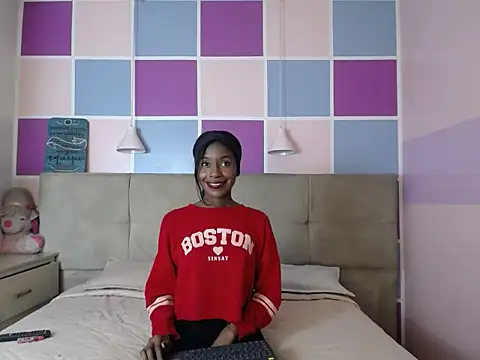 Snapshot of Aliis_Love chatting on December 2025 09:29:02 AM Aliis Love online show from December 2025 09:29:02 AM