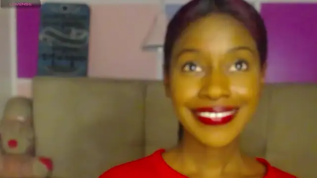 Snapshot of Aliis_Love chatting on December 2025 05:23:01 AM Aliis Love online show from December 2025 05:23:01 AM