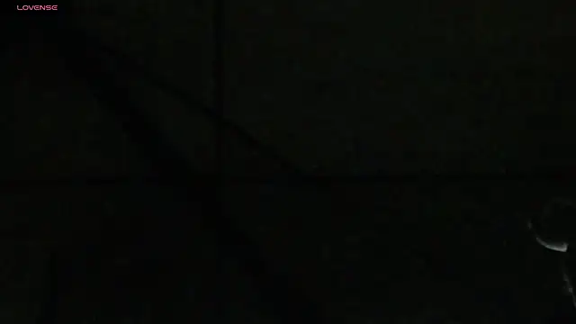 Snapshot of Aliis_Love chatting on December 2025 06:16:01 PM Aliis Love online show from December 2025 06:16:01 PM