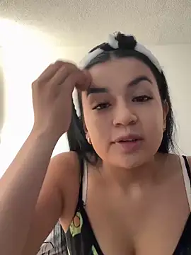 Snapshot of Abbiesuan chatting on November 2025 03:01:01 PM Abbiesuan online show from November 2025 03:01:01 PM