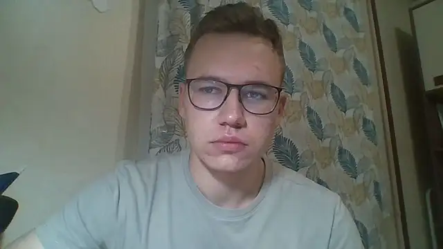 Yminoske online show from November 2025 04:29:02 PM