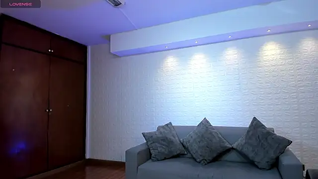 Saara Corraless online show from March 2026 07:00:02 PM