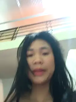 Snapshot of Lynly_k2 chatting on March 2026 12:18:02 AM Lynly k2 online show from March 2026 12:18:02 AM