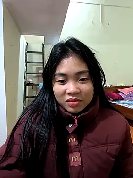 Snapshot of Lynly_k2 chatting on March 2026 01:32:02 AM Lynly k2 online show from March 2026 01:32:02 AM