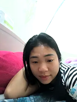 Snapshot of Lynly_k2 chatting on March 2026 12:26:01 AM Lynly k2 online show from March 2026 12:26:01 AM