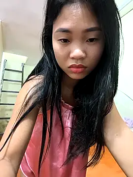 Snapshot of Lynly_k2 chatting on March 2026 11:33:01 PM Lynly k2 online show from March 2026 11:33:01 PM