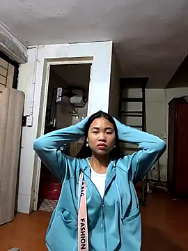 Snapshot of Lynly_k2 chatting on April 2026 12:08:02 AM Lynly k2 online show from April 2026 12:08:02 AM