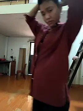 Snapshot of Lynly_k2 chatting on April 2026 04:06:02 AM Lynly k2 online show from April 2026 04:06:02 AM