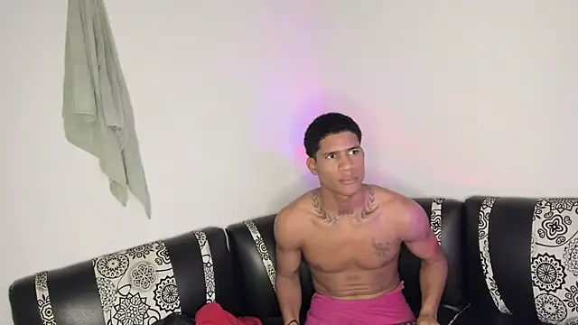 JUANBIGCOCK21CM online show from April 2026 06:11:02 PM