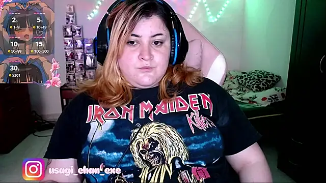 Snapshot of PixelAurora chatting on November 2025 06:28:01 PM PixelAurora online show from November 2025 06:28:01 PM