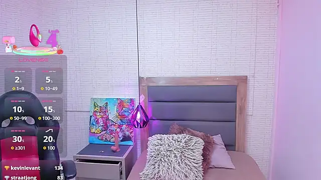 IRENNEBLAZER online show from February 2026 12:44:01 AM