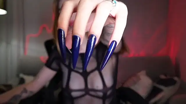 LinaaVelle online show from June 2026 11:53:02 PM