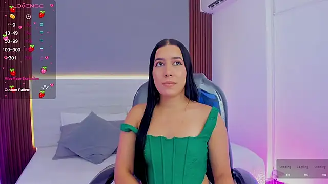 Amy Leah online show from December 2025 08:25:01 PM