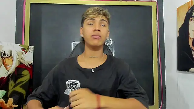 Timmy Kiing  online show from December 2025 08:27:01 PM