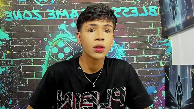 Timmy Kiing  online show from August 2026 09:50:02 PM