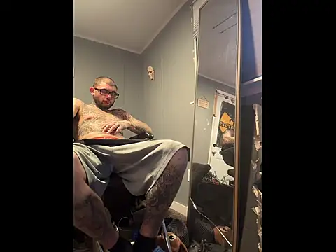 trickydickydaddy online show from April 2026 11:25:02 AM