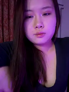 Snapshot of xoxo7799 chatting on December 2025 05:43:02 PM xoxo7799 online show from December 2025 05:43:02 PM