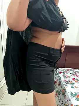 Snapshot of Ramishika chatting on November 2025 07:02:02 PM Ramishika online show from November 2025 07:02:02 PM