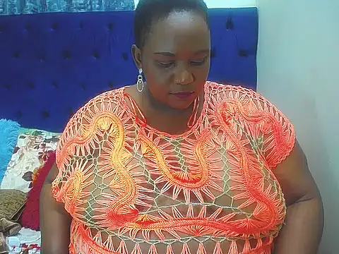 Snapshot of BMWWWXXX chatting on November 2025 08:13:02 AM BMWWWXXX online show from November 2025 08:13:02 AM