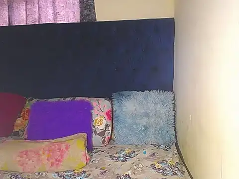 Snapshot of BMWWWXXX chatting on November 2025 08:36:02 AM BMWWWXXX online show from November 2025 08:36:02 AM