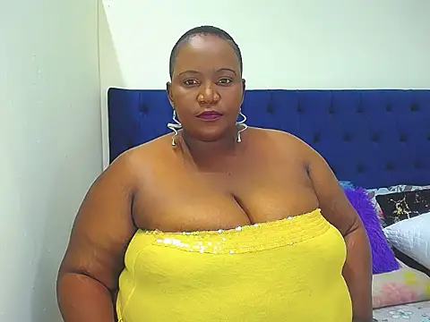 Snapshot of BMWWWXXX chatting on December 2025 04:25:02 PM BMWWWXXX online show from December 2025 04:25:02 PM