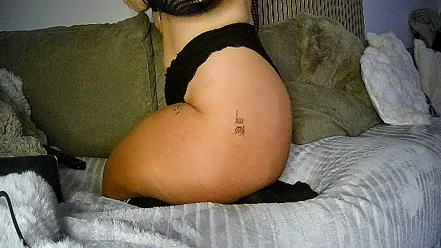 Snapshot of lorenarowena chatting on February 2026 11:16:02 PM lorenarowena online show from February 2026 11:16:02 PM