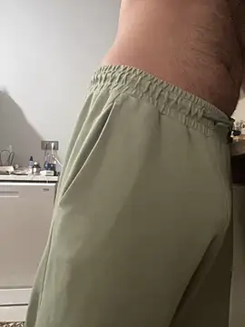 DARK0924 online show from December 2025 10:01:01 AM