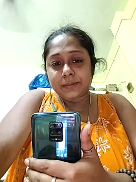 hotjuhi8 online show from November 2025 08:18:01 PM