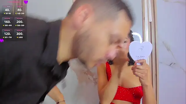 Aron and molly online show from November 2025 12:22:02 PM