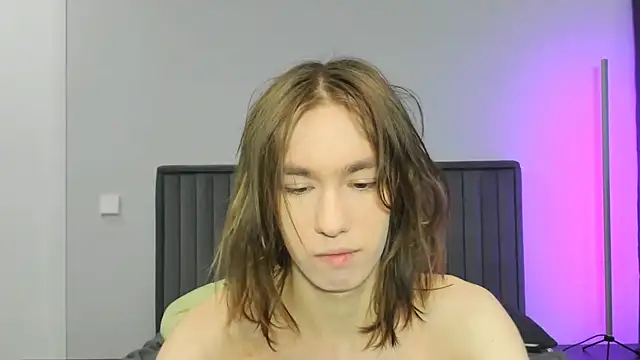 kr1sfemboy online show from January 2026 08:13:02 PM