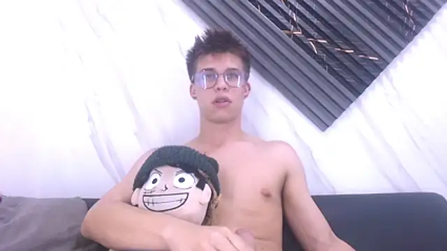 Liam York  online show from March 2026 02:29:02 AM