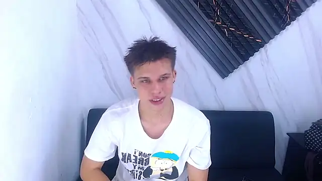 Liam York  online show from March 2026 08:49:03 PM