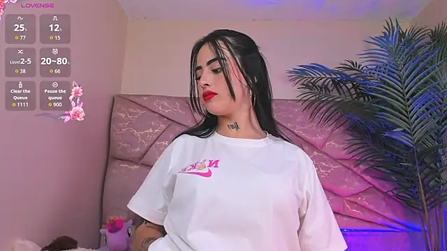  Naomi Fox  online show from December 2025 04:52:01 AM