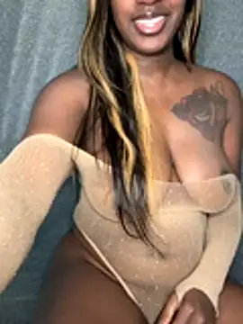 ToyaThick online show from November 2025 05:28:02 PM