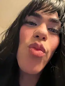 rikiisaac5 online show from November 2025 04:24:01 AM