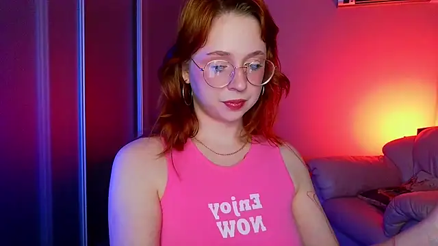 Erica Nelson online show from May 2026 01:02:02 AM