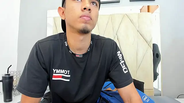 Snapshot of Ashton__Montana chatting on November 2025 08:29:02 PM Ashton Montana online show from November 2025 08:29:02 PM