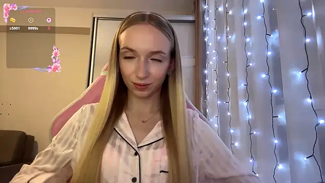 LaceDream online show from December 2025 04:36:01 PM