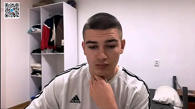 Snapshot of _BarePulse chatting on February 2026 08:42:02 PM BarePulse online show from February 2026 08:42:02 PM