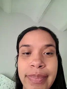 kyliecastell online show from November 2025 03:50:01 PM