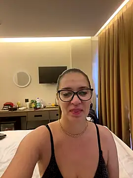 Snapshot of Milana8263 chatting on December 2025 06:50:01 AM Milana8263 online show from December 2025 06:50:01 AM