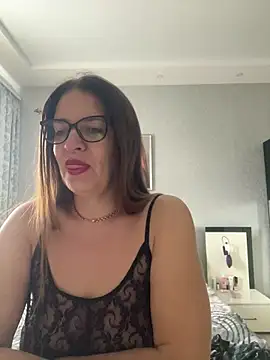 Milana8263 online show from April 2026 06:18:01 AM