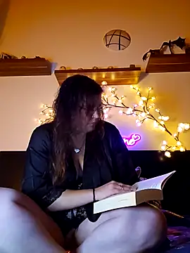 Persephone CH off online show from November 2025 08:44:01 PM