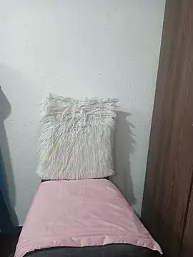 Little-Sammy online show from November 2025 07:46:02 PM