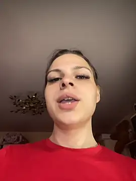Dona Mafia online show from July 2026 11:29:01 PM