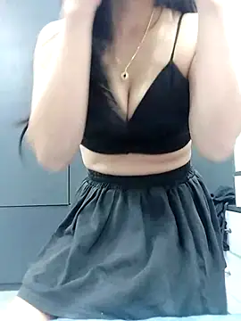   Anna    online show from November 2025 05:28:02 PM