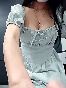   Anna    online show from December 2025 03:21:02 PM